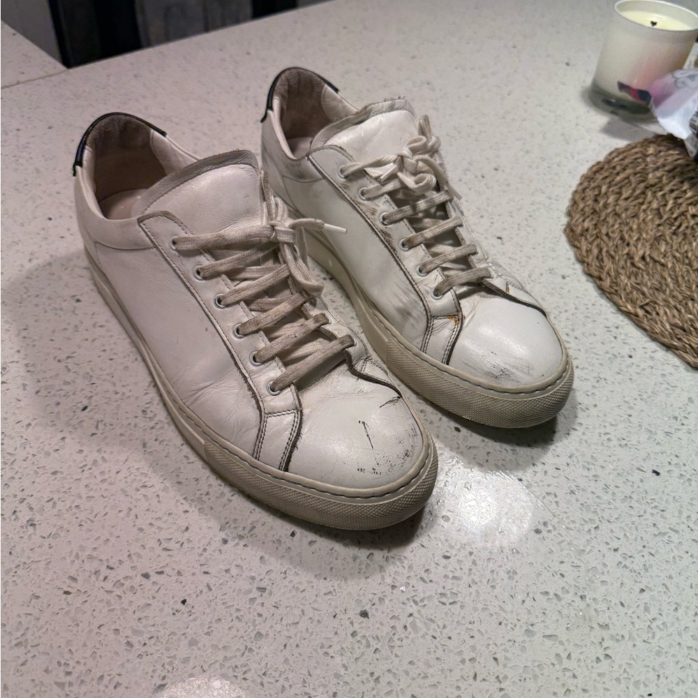 Common Projects White Leather Low-Top Sneakers with Black Heel Tab